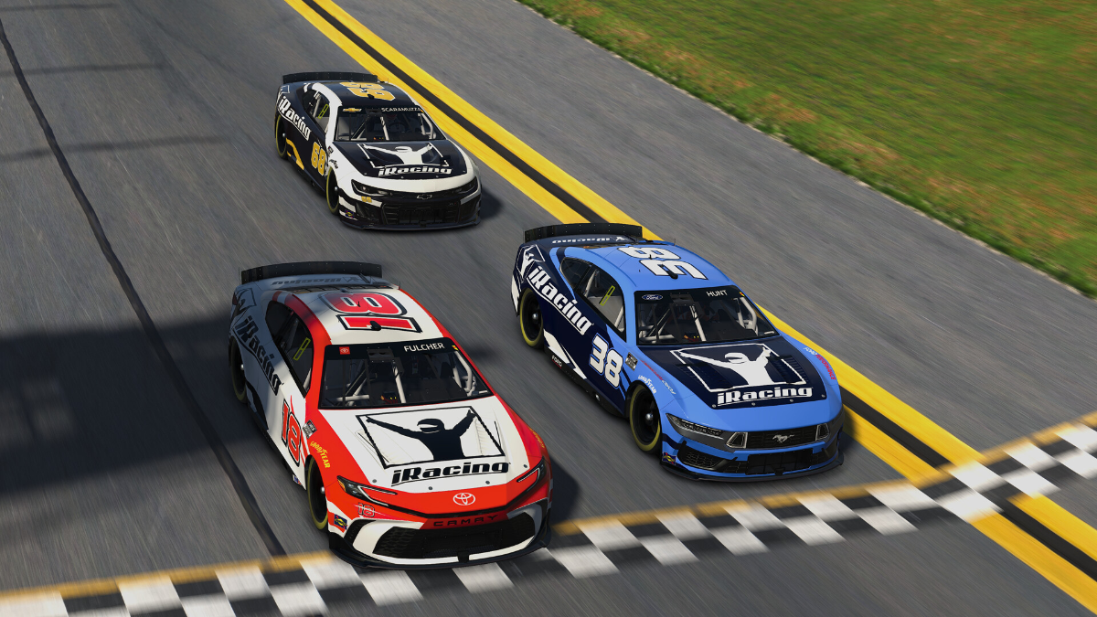 iRacing — وێنەکان